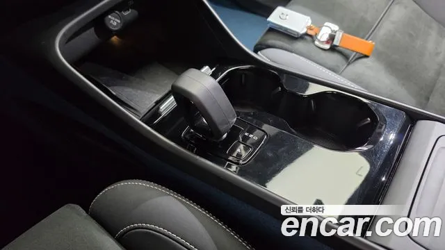 Volvo C40 C40 Recharge — Фото автомобиля 9