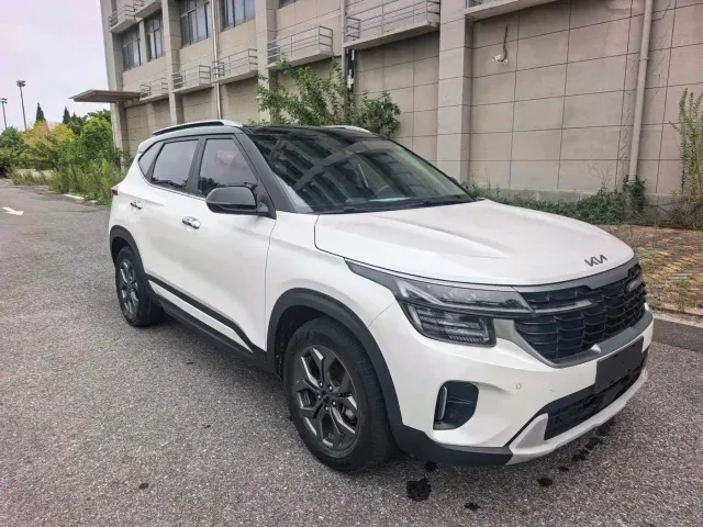 Kia Seltos — Фото автомобиля 3