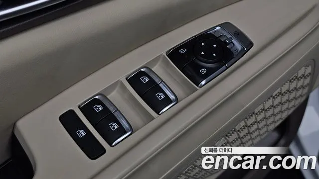 Kia Carnival Generation 4 — Фото автомобиля 19