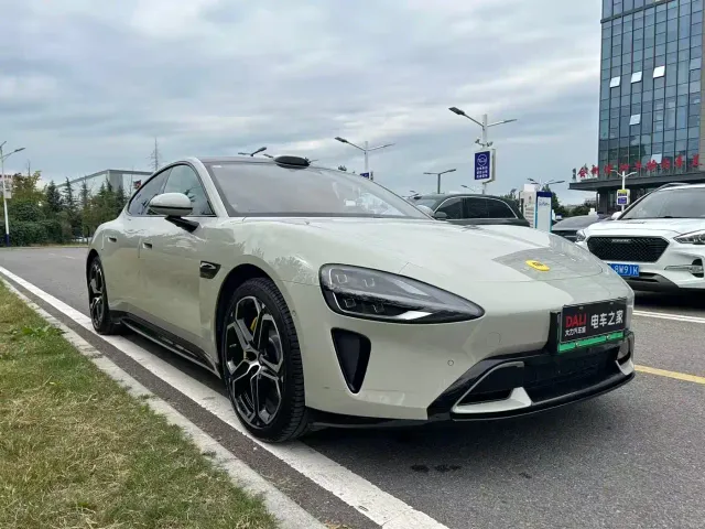 Xiaomi SU7 — Фото автомобиля 3