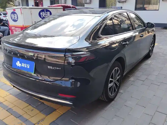 Geely Galaxy A7 — Фото автомобиля 3
