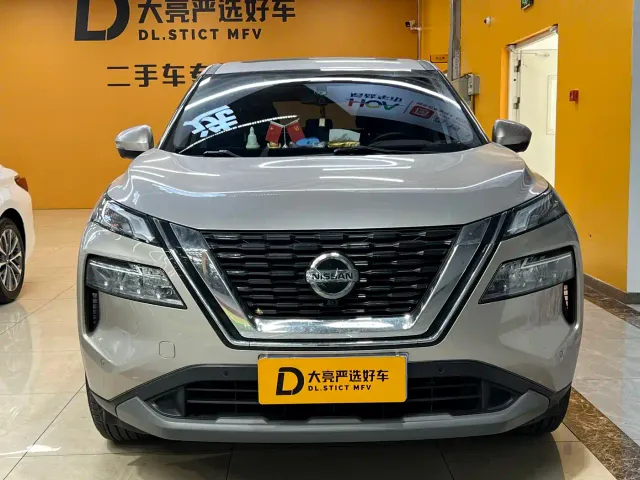 Nissan X-Trail — Фото автомобиля 2