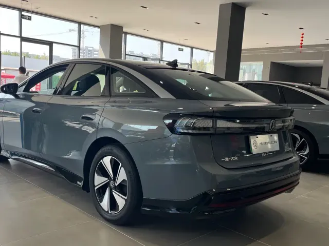 Volkswagen ID.7 Vizzion — Фото автомобиля 10