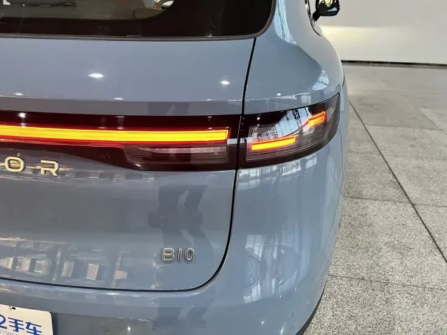 Leapmotor B10 — Фото автомобиля 17