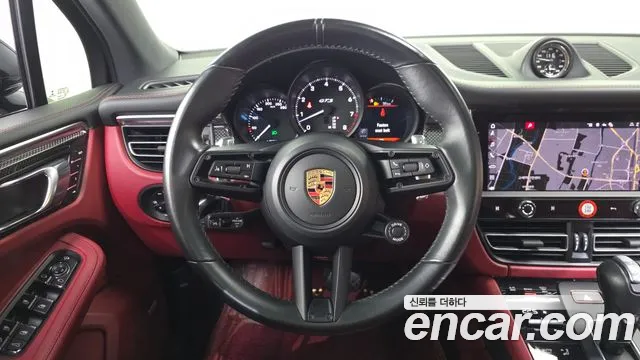 Porsche Macan — Фото автомобиля 13