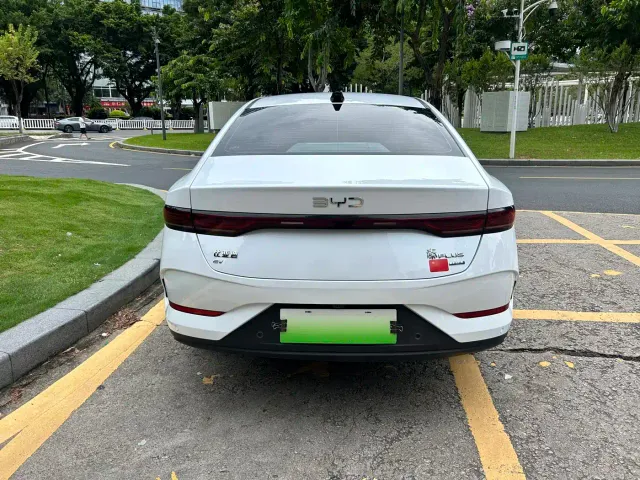 BYD Qin PLUS — Фото автомобиля 5