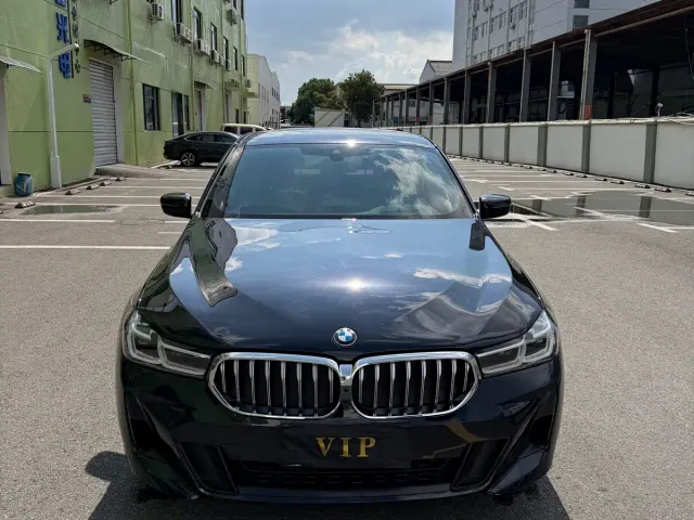 Фотография автомобиля — BMW 6 Series Gran Turismo