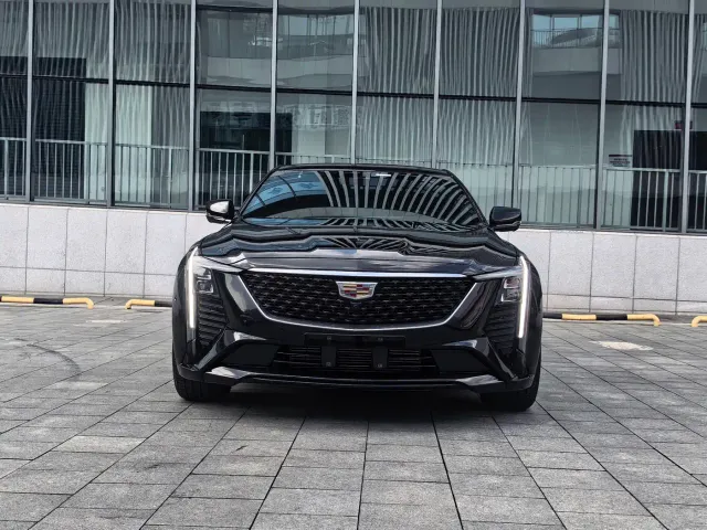 Cadillac CT5 — Фото автомобиля 2
