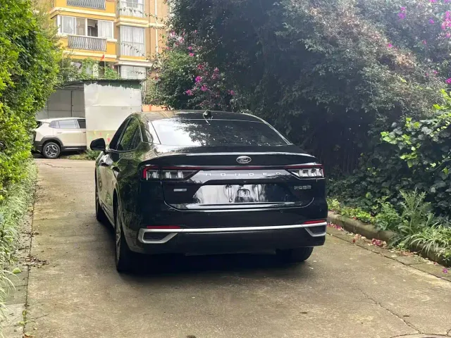 Ford Mondeo — Фото автомобиля 13