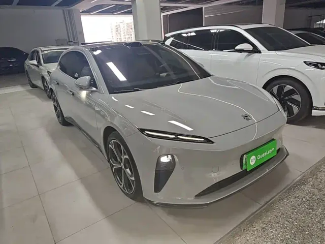 Nio ET5 Touring — Фото автомобиля 3
