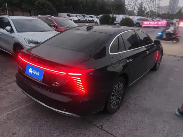 Hongqi H5 — Фото автомобиля 3