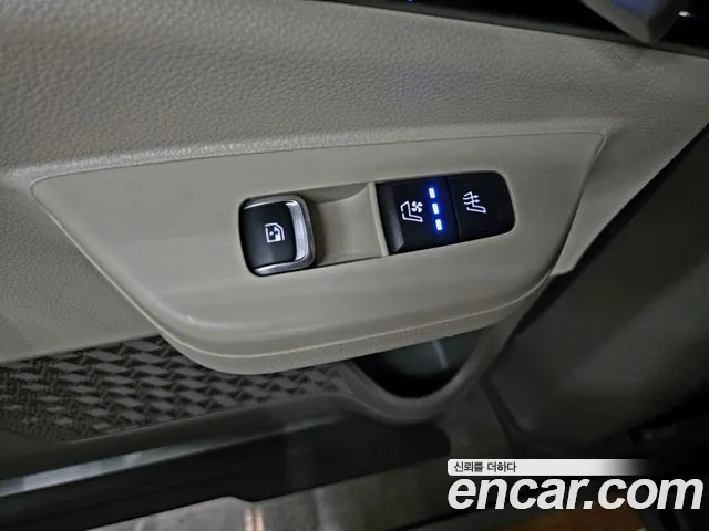 Kia Carnival 4th Gen — Фото автомобиля 5