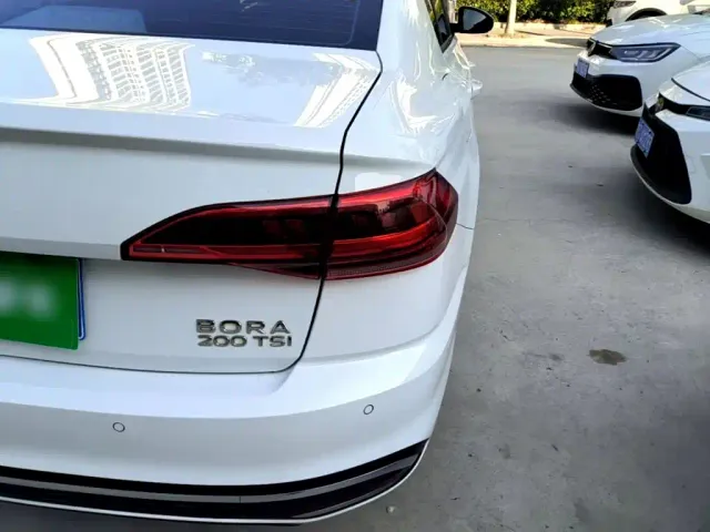 Volkswagen Bora — Фото автомобиля 7