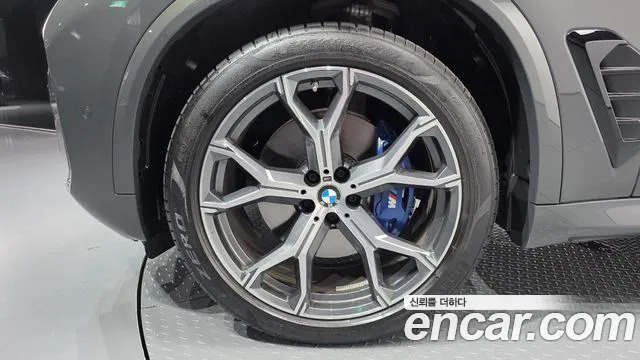 BMW X5 xDrive 40i M Sport Pro — Фото автомобиля 5