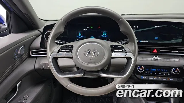 Hyundai AVANTE Avante (CN7) — Фото автомобиля 14