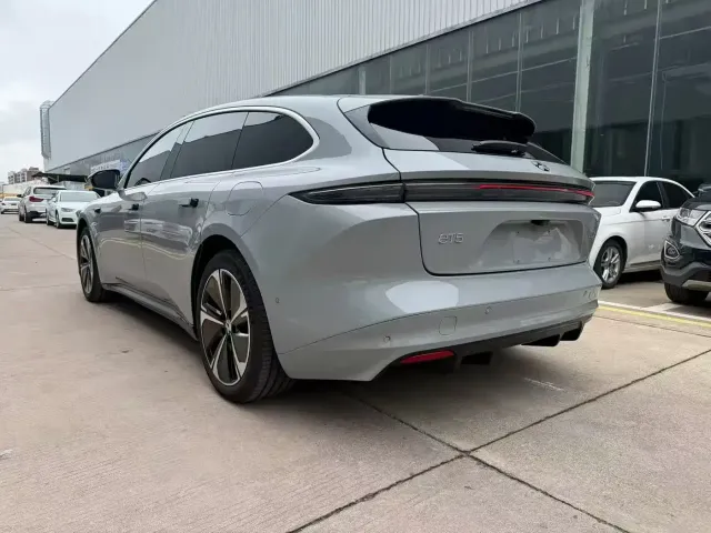 Nio ET5 Touring — Фото автомобиля 7