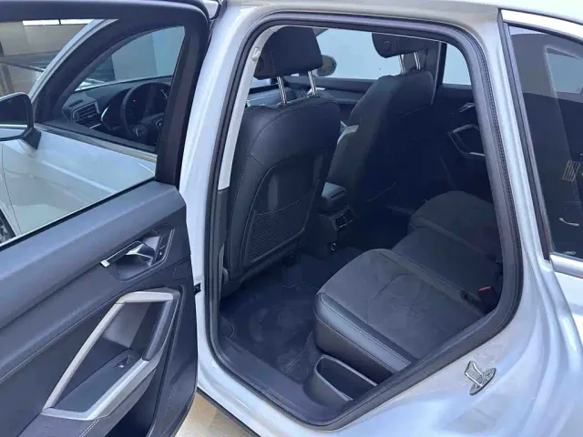 Audi Q3 — Фото автомобиля 10