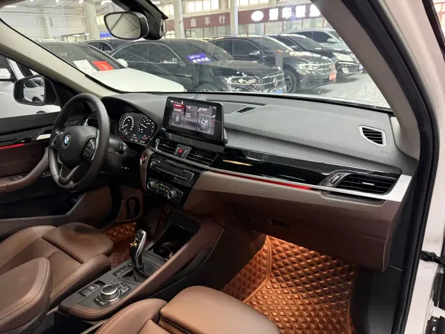 BMW X1 — Фото автомобиля 19