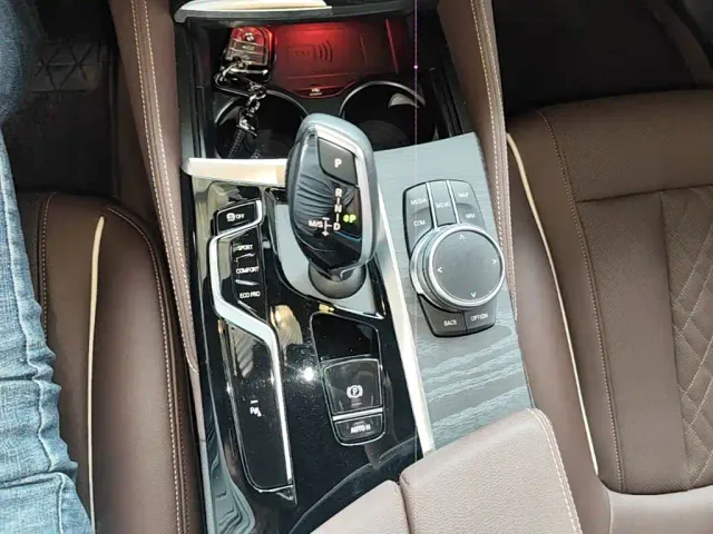 BMW 5 Series — Фото автомобиля 13