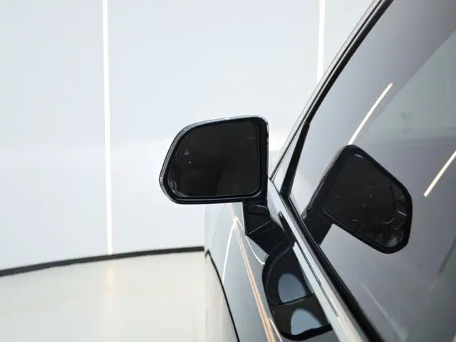 Rolls-Royce Cullinan — Фото автомобиля 10