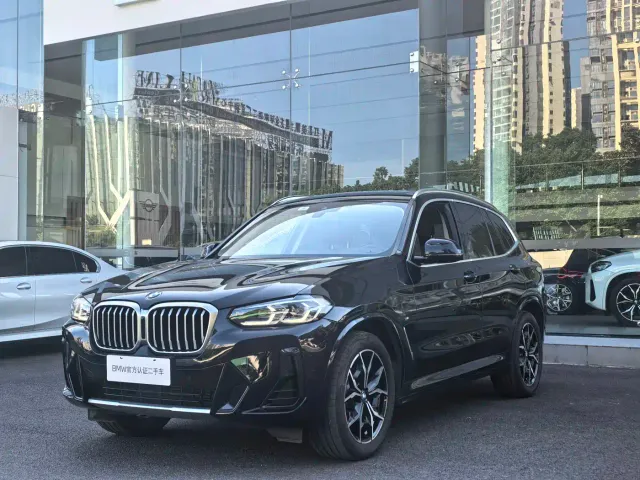 Фотография автомобиля — BMW X3