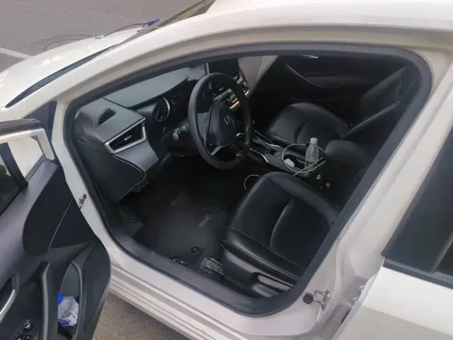 Toyota Corolla — Фото автомобиля 12