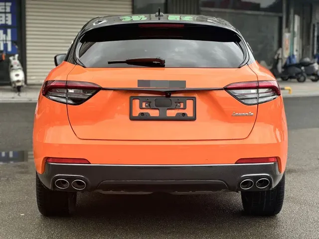 Maserati Levante — Фото автомобиля 6