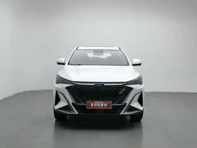 Changan X5 Plus — Фото автомобиля 3