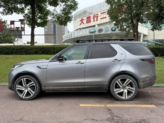Land Rover Discovery — Фото автомобиля 3