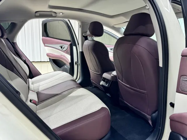 BYD Seal 07 EV — Фото автомобиля 13