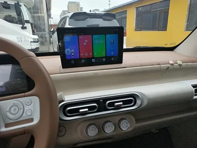 Wuling Hongguang Mini EV — Фото автомобиля 12