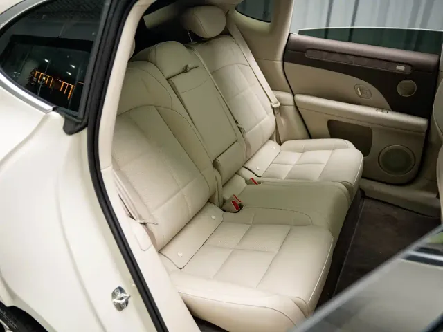IM Motors LS6 — Фото автомобиля 8