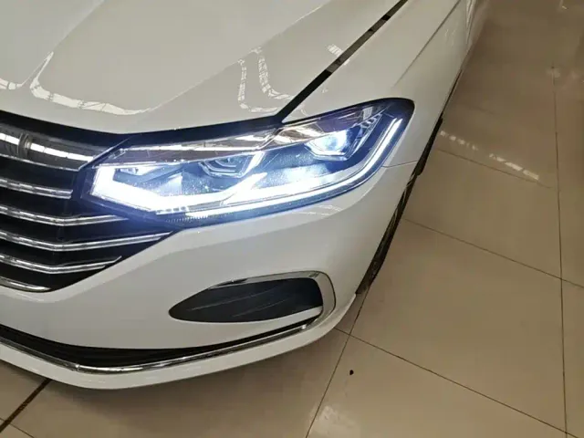 Volkswagen Lavida — Фото автомобиля 23