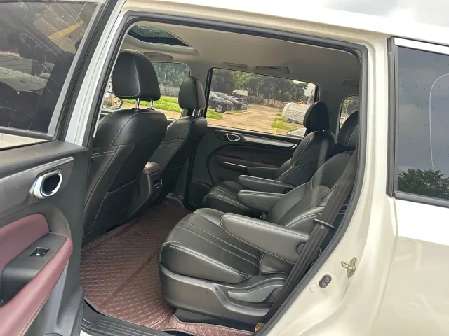 GAC Trumpchi M6 — Фото автомобиля 10