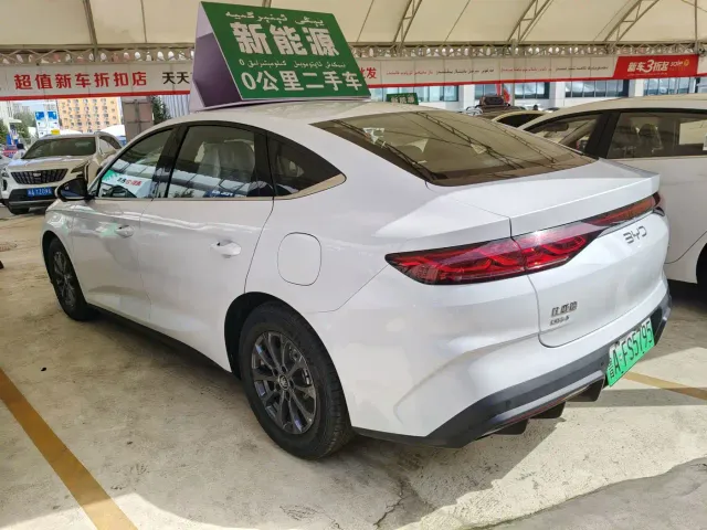 BYD Qin L — Фото автомобиля 5