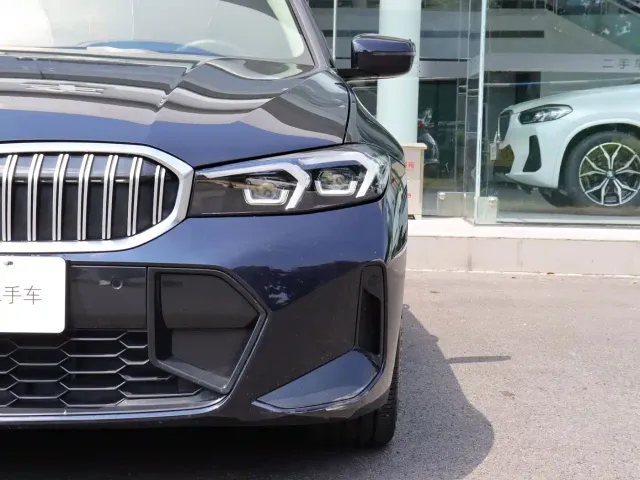 BMW 3 Series — Фото автомобиля 4