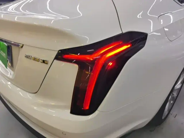 Cadillac CT5 — Фото автомобиля 7