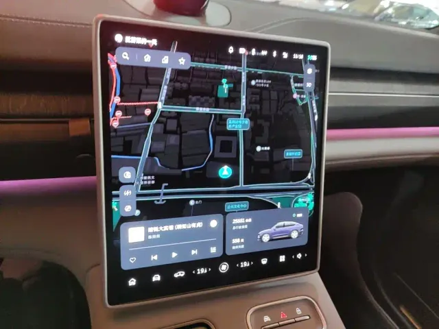 Nio EC6 — Фото автомобиля 12