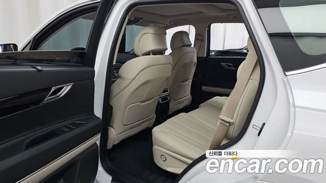 Genesis GV80 — Фото автомобиля 18