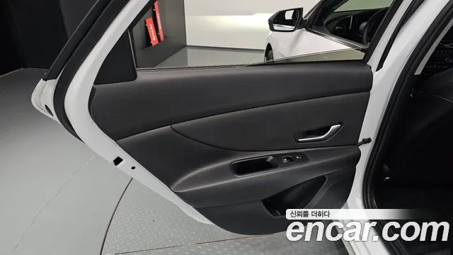 Hyundai Avante CN7 — Фото автомобиля 14