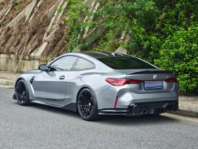 BMW M4 — Фото автомобиля 7
