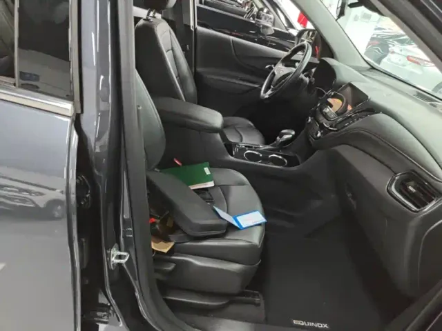 Chevrolet Equinox — Фото автомобиля 24