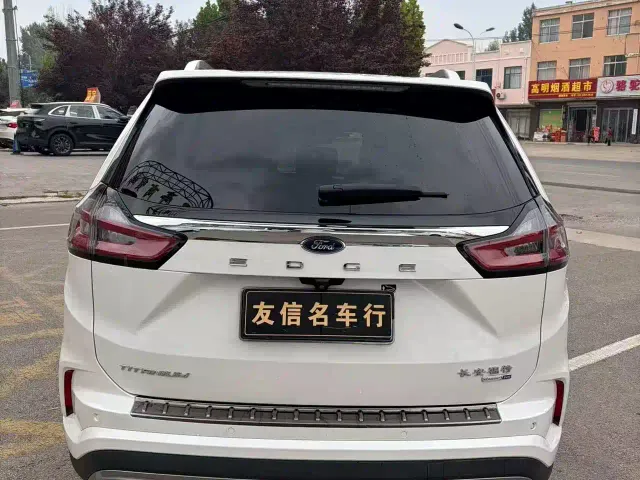 Ford Edge 2021 PLUS EcoBoost 245 FWD Luxury Sharp 7-seater — Фото автомобиля 4