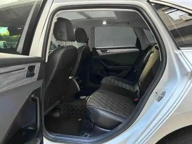 Volkswagen Sagitar — Фото автомобиля 4