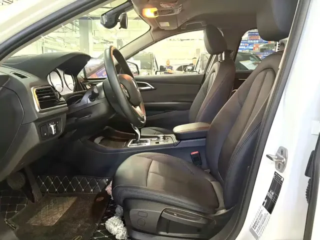 BMW 1 Series — Фото автомобиля 4
