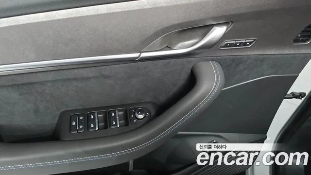 Renault-KoreaSamsung Grand Koleos Grand Koleos 2.0 Esprit Alpine 2WD — Фото автомобиля 28