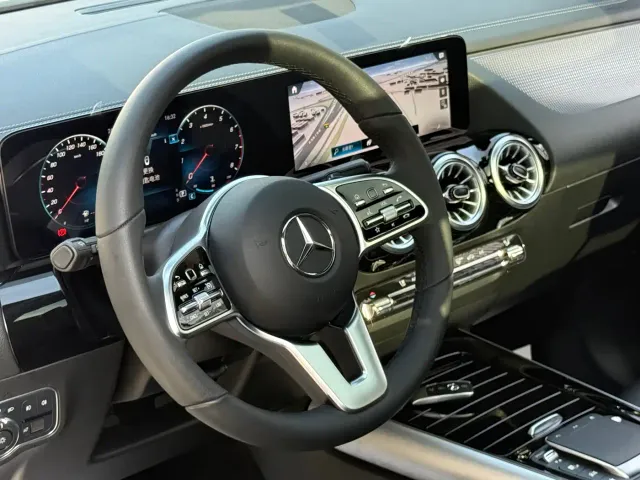 Mercedes-Benz GLA-Class — Фото автомобиля 15