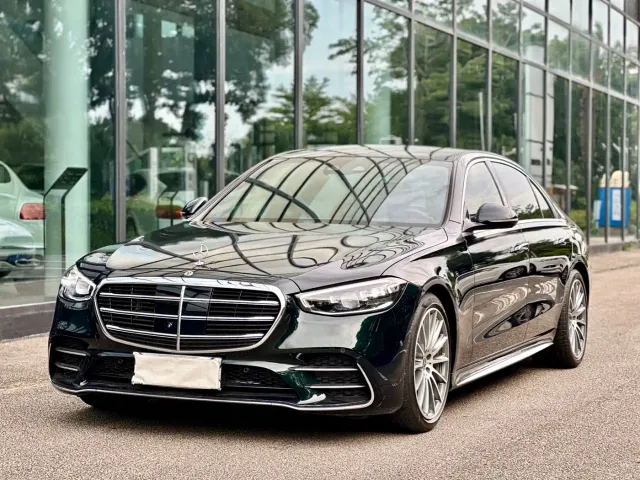 Фотография автомобиля — Mercedes-Benz S-Class