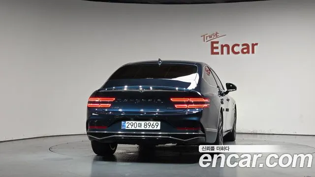 Genesis G80 Бензин 2.5 турбо AWD — Фото автомобиля 3