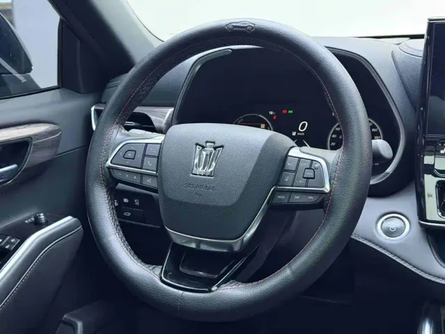 Toyota Crown Kluger — Фото автомобиля 10